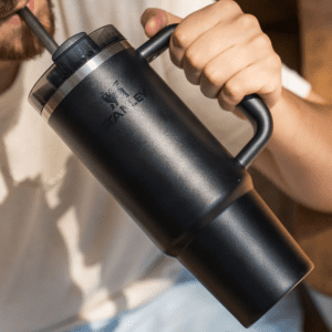quencher 887 mls stanley com canudo preta